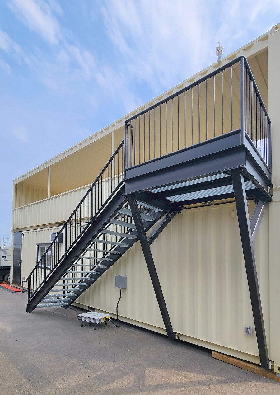 40&rsquo;HC VIP Area with Patio for the Oilers - CONTAINERS DIRECT PTY LTD